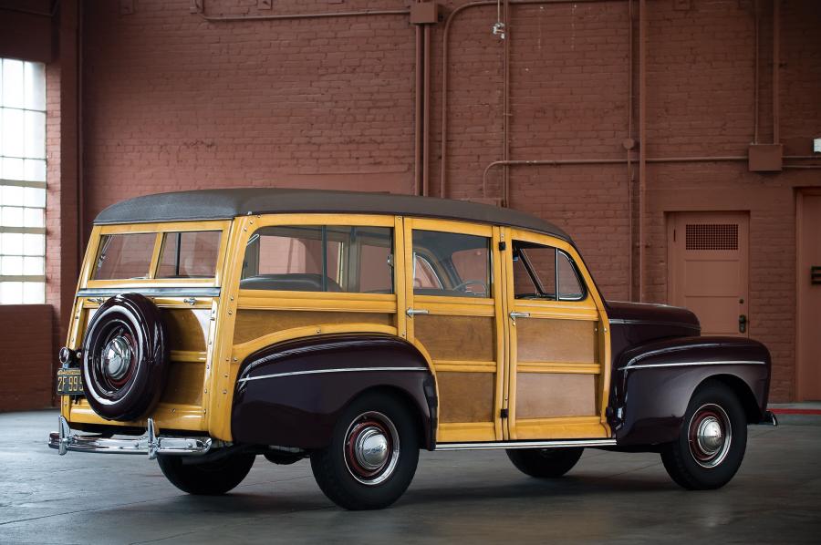  Ford Super DeLuxe Station Wagon 1942 года  (фото 9 из 31)